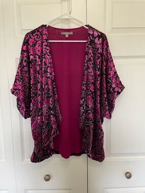 NY Collection Velvet Floral Kimono Shrug - Fuchsia & Black